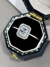 Anello Di Fidanzamento Con Zircone Rettangolare Lucido In Argento Sterling 925