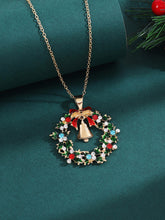 Collana Con Ciondolo A Forma Di Campana Con Ghirlanda Di Foglie Di Diamanti Natalizi
