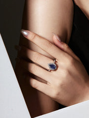 Anello Di Fidanzamento Con Zaffiro Taglio Brillante A Pera Da 2 Carati