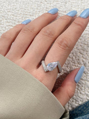 Anello Nuziale In Argento Sterling 925 Con Pietra Preziosa Bianca Taglio A Pera E Ghiaccio Tritato