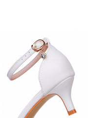 Scarpe Da Sposa Punta A Punta Decorate Con Pizzo Bianco E Strass