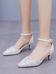 Scarpe Da Sposa Punta A Punta Decorate Con Pizzo Bianco E Strass