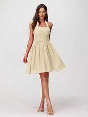 Abito corto in chiffon con scollo all'americana e cuore Champagne