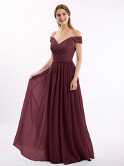Abito in chiffon con corpetto in pizzo e maniche a cuffia Cabernet