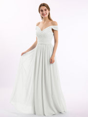 Abito in chiffon con corpetto in pizzo e maniche a cuffia Avorio