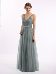 Abito Lungo in Tulle Scollo a V con Fascia in Raso Grigio Acciaio