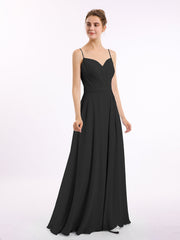 Abito in Chiffon con Spalline Sottili e Scollo a Cuore Nero