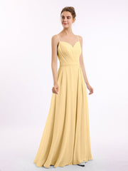 Abito in Chiffon con Spalline Sottili e Scollo a Cuore Oro