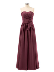 Abito da Damigella Lungo in Chiffon Senza Spalline Cabernet
