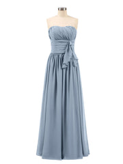 Abito da Damigella Lungo in Chiffon Senza Spalline Azzurro Polvere