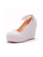 Scarpe Da Sposa Con Punta Rotonda Pizzo E Fiore Con Tacco A Zeppa E Cinturino Alla Caviglia