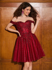 Abito In Tulle Con Corpetto A Corsetto Decorato E Spalle Scoperte Borgogna