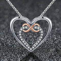 Delicate Collane A Forma Di Cuore Placcate In Oro